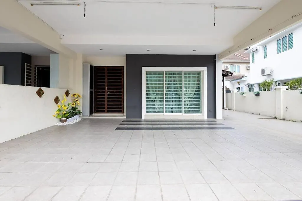 Holiday home Retro Homestay Ipoh - Semi D 15Pax Wedding