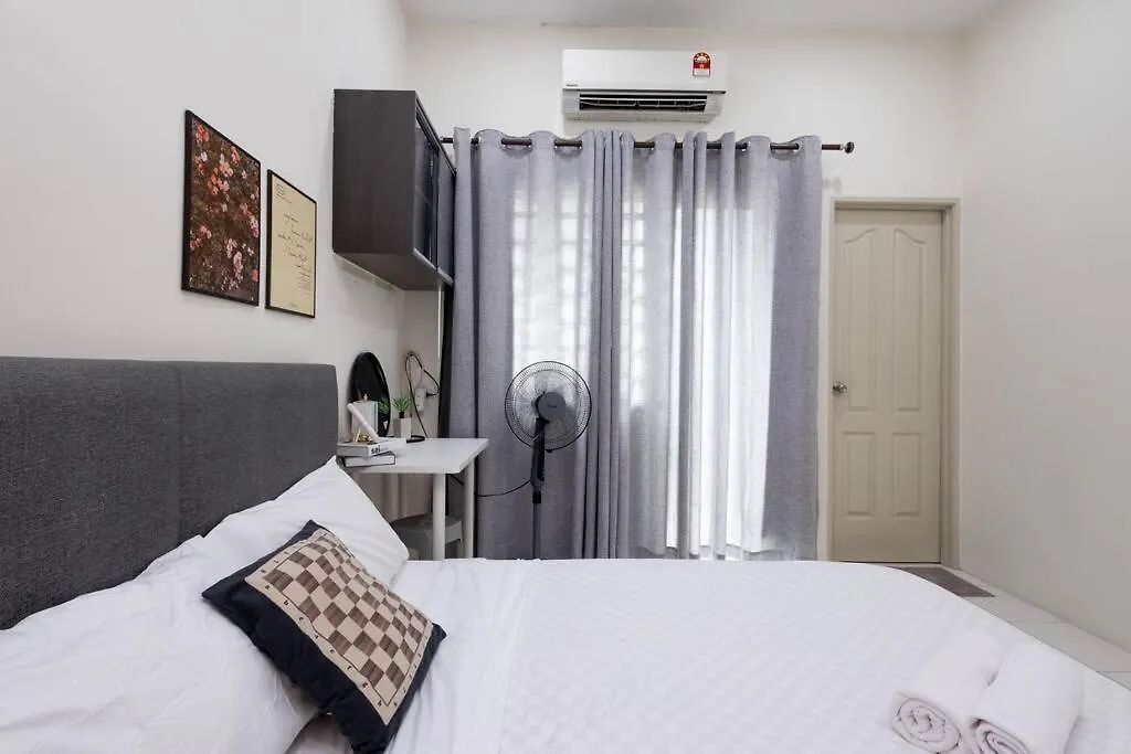 Retro Homestay Ipoh - Semi D 15Pax Wedding Holiday home
