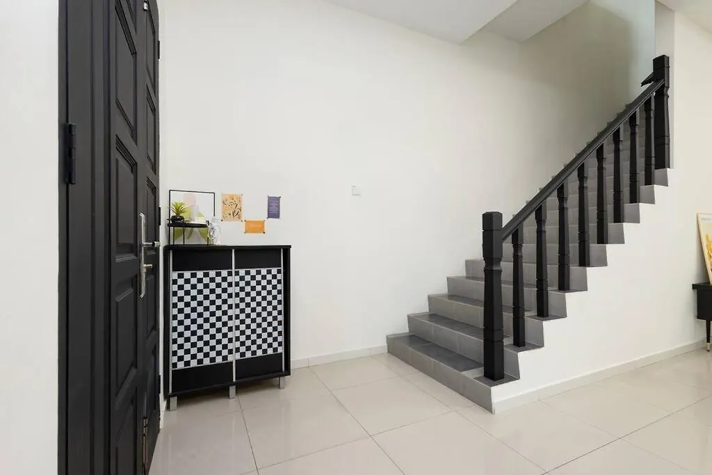 Retro Homestay Ipoh - Semi D 15Pax Wedding 0*,  Malaysia
