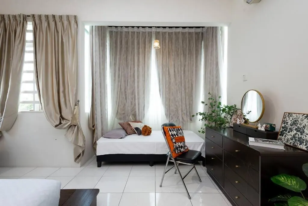 Retro Homestay Ipoh - Semi D 15Pax Wedding
